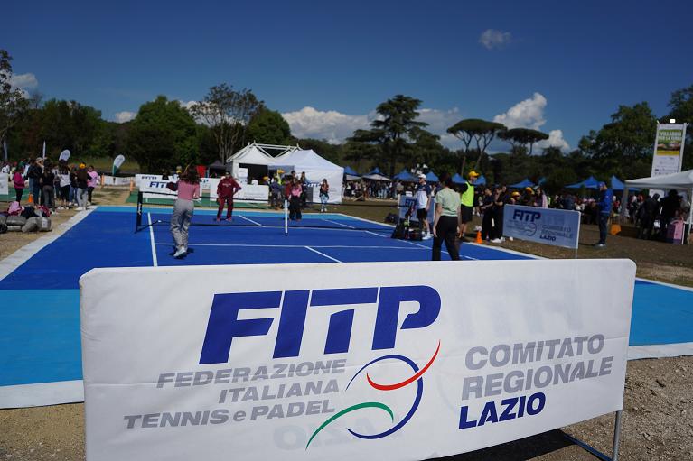 Una parte dello stand FITP Lazio a Villa Borghese (Foto Pietro Corso)